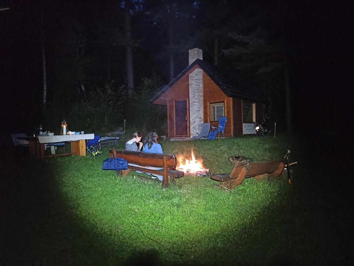Survivalowa Chata W Lesie Bukowsko Exterior photo