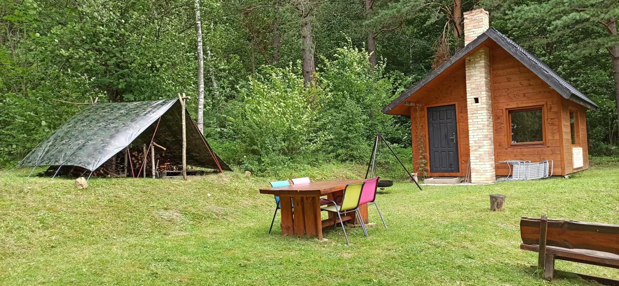 Survivalowa Chata W Lesie Bukowsko Exterior photo